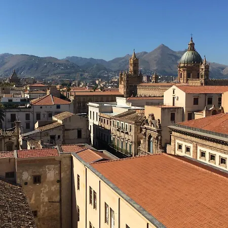 Pensión La Querencia 4*